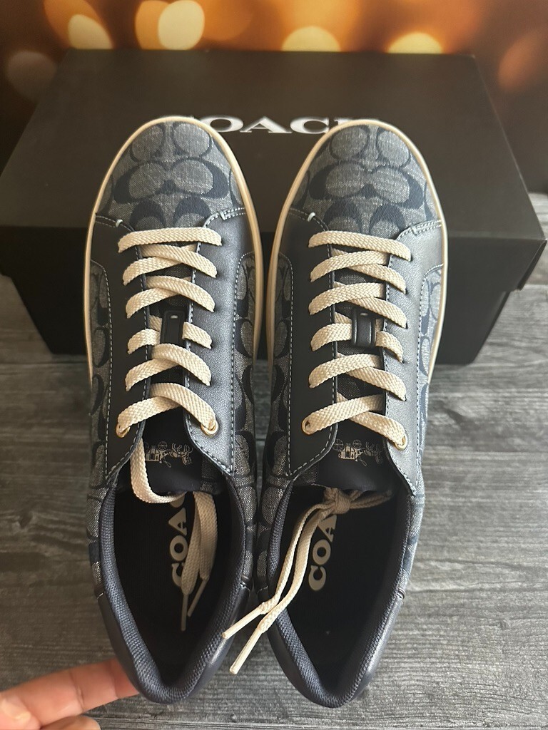 Coach Clip Low Top Sneaker In Signature Chambray Midnight Navy US