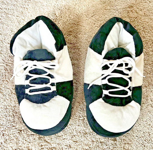 AEROPOSTALE Puffy Sneaker Slippers (size M) - Picture 2 of 6