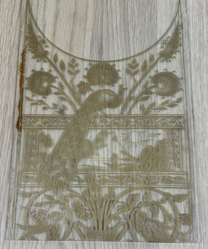Vintage Ingraham Gingerbread Wall Clock Front Door Glass 6.25" X 12.75" Peacock - Picture 2 of 6