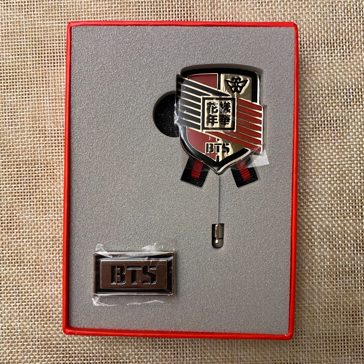 BTS 2015 [ HYYH Life On Stage ] Official Brooch Set Badge