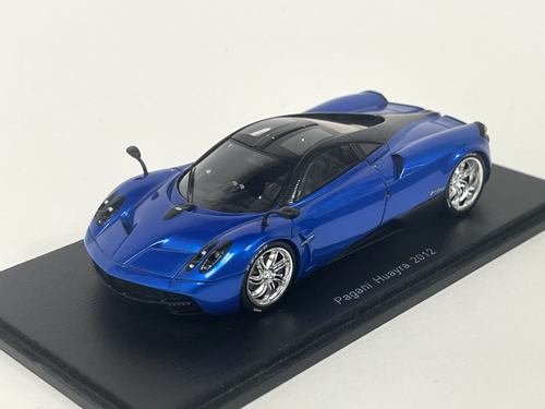 1/43 Spark Pagani Huayra Aus 2012 IN Blau S3561. F35 1
