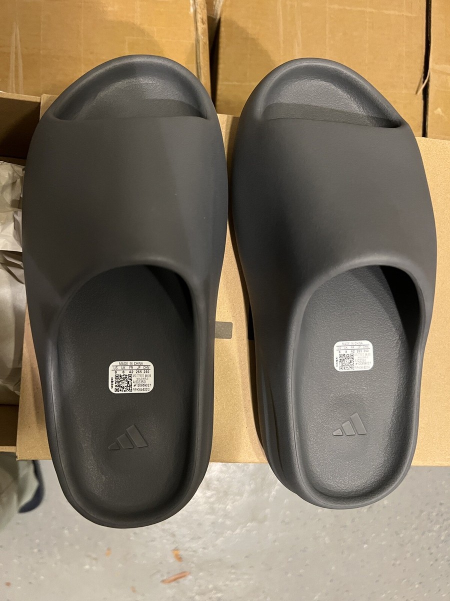 Size 8 Mens Adidas Yeezy Slide Slate Grey ID2350 Brand New Size 8 Mens Adidas Yeezy Slide Slate Grey ID2350 Brand New