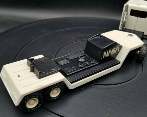 Buddy L NASA Space Shuttle Carrier Mack semi camion e rimorchio anni 80 bruto - Foto 5 di 12