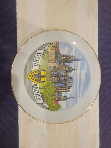 Vintage Porcelain Plate Souvenir DOM AACHEN 7.5 Inches - Picture 2 of 5