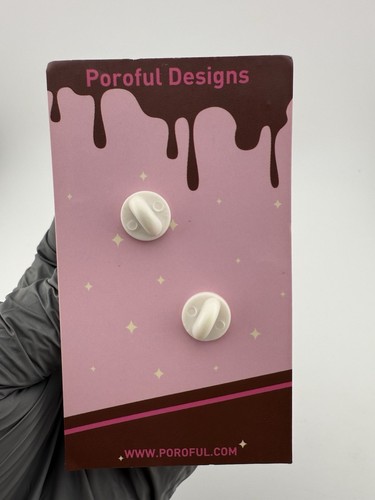 Poroful Designs Togepi Egg Carton Enamel Lapel Pin On Paper Card - Bild 5 von 7