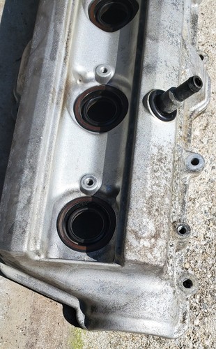 92-97 LEXUS SC400 Left Driver Right Passenger Engine Valve Cover Set 4.0 1UZFE - Picture 2 of 23
