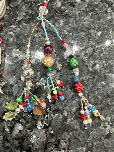 Vintage Mixed Lot Beaded Plastic Christmas Ornaments Wreath Angels Bells 12 Ct. - Picture 9 of 10