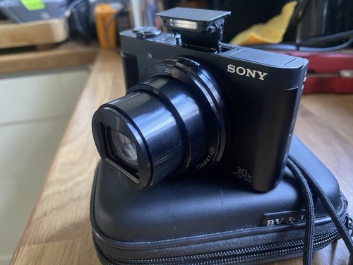 Sony DSC-HX80 schwarz Kompaktkamera 20MP | 30x Zoom + Ladekabel & Tasche - Bild 8 von 15