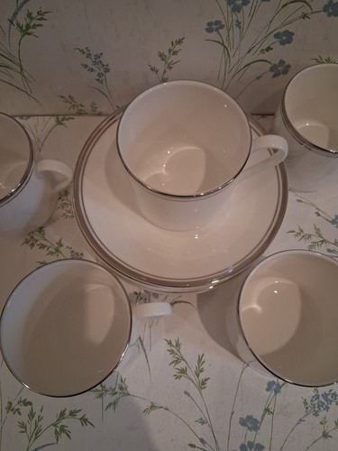 Royal Doulton Platinum Concord Coffee Cups & Saucers X 5 Immaculate Condition - Picture 2 of 7