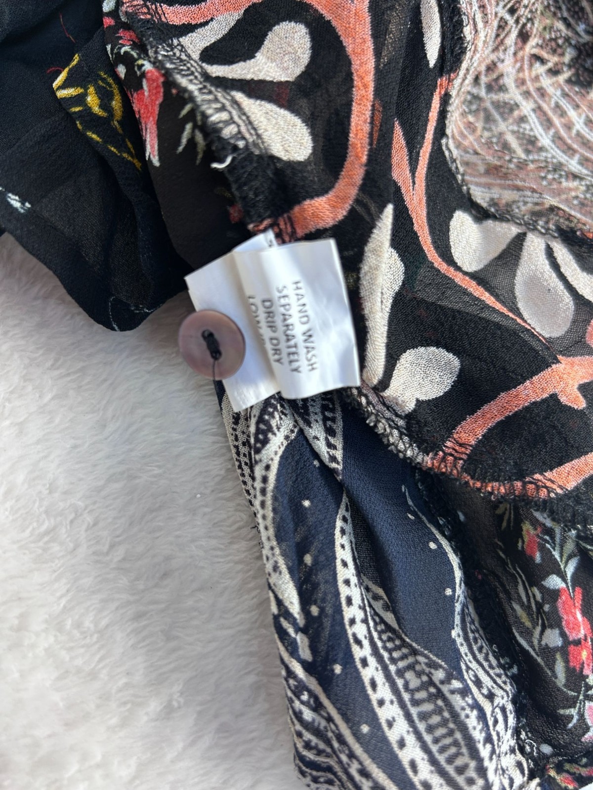 Young Threads Womens V-Neck Patchwork Floral Embr… - image 6