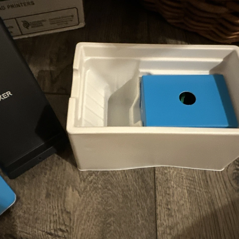 Зарядное устройство быстрое беспроводное Anker 313 PowerWave A2524 подставка подставка сертифицированная Qi - Изображение 2 из 4