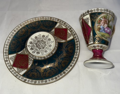 Austria Pedestal Angel Gold Trim Pedestal Taza de té y platillo - Imagen 5 de 10