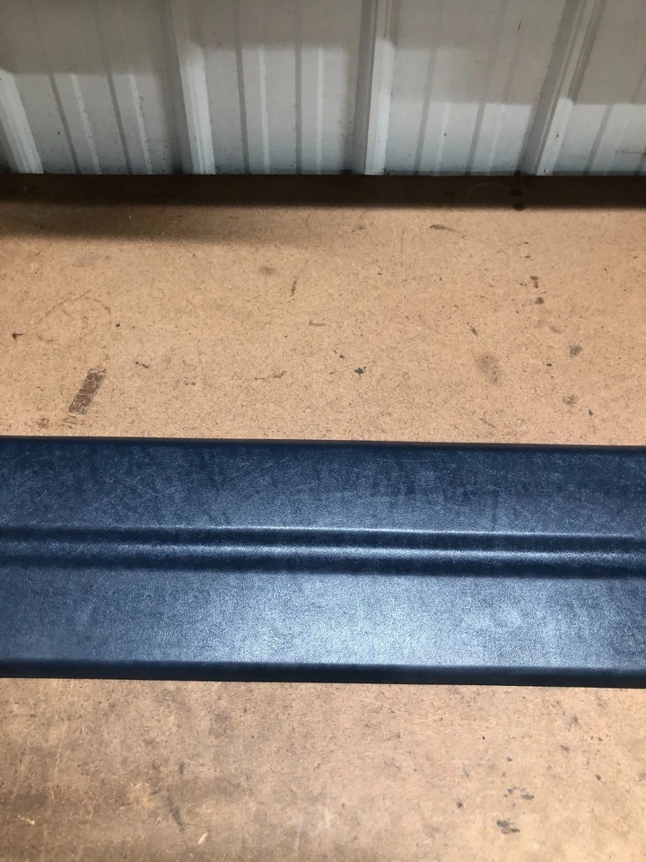 Banda del panel de ajuste central de cabina trasera para camioneta Chevy GMC 88-98 C/K 1500 azul marino Foto 3 de 4