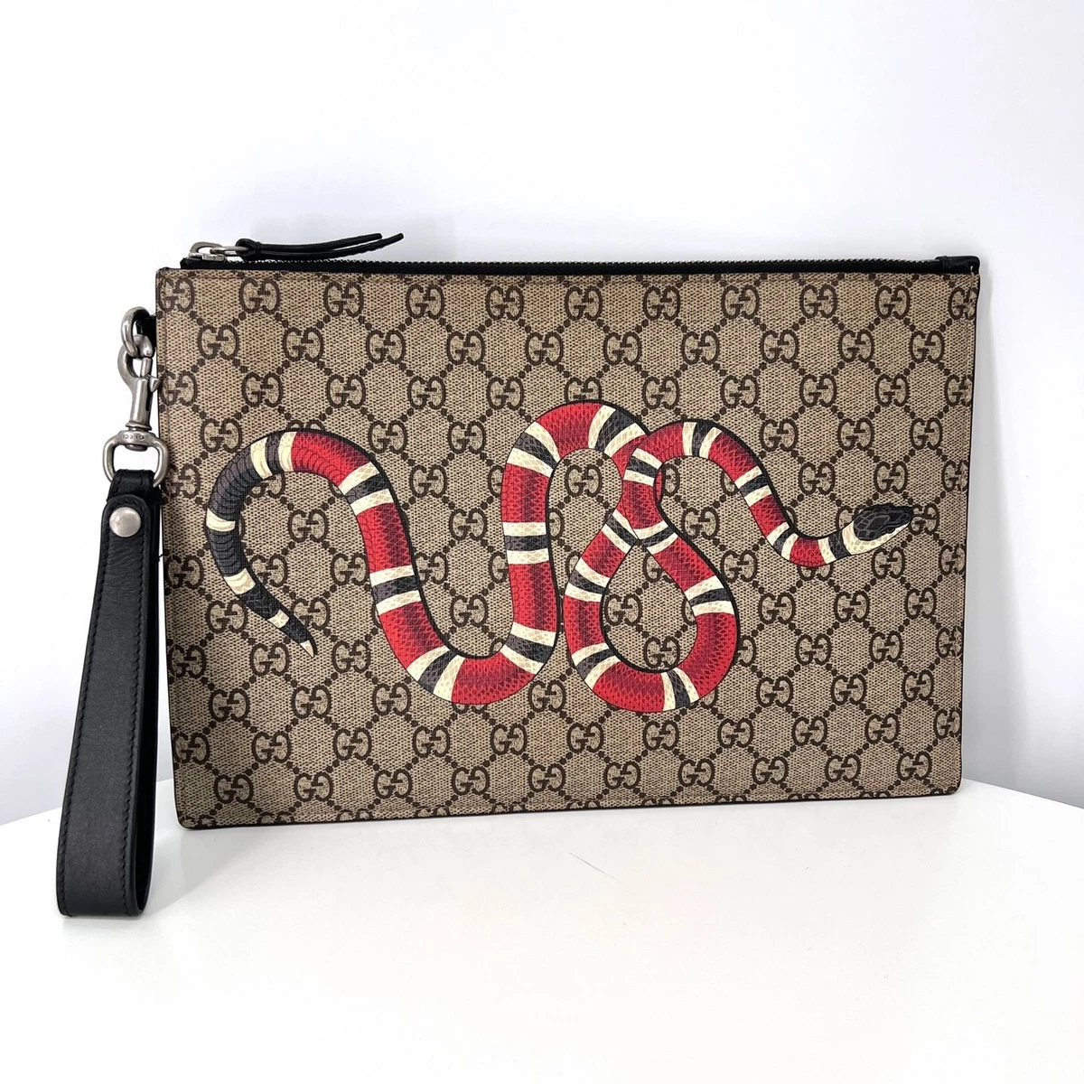 り*様 Gucci ショルダーバッグ ハートと蛇刺繍 り*様 Gucci ショルダー