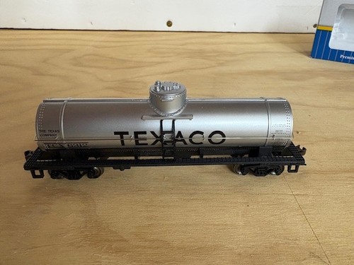 ALL NEW HO COMPLETE START UP KIT - WITH BACHMANN POWER-LOC TRACK. READY TO RUN - Picture 4 of 6