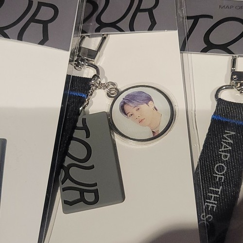 BTS MAP OF THE SOUL TOUR OFFICIAL KEYRING MOS Official - Picture 19 of 23