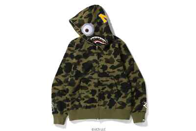 BAPE x Minions 1st Camo Shark Full Zip Hoodie ミニオン BAPE X MINIONS 】1ST CAMO SHARK FULL ZIP HOODIE | bape.com