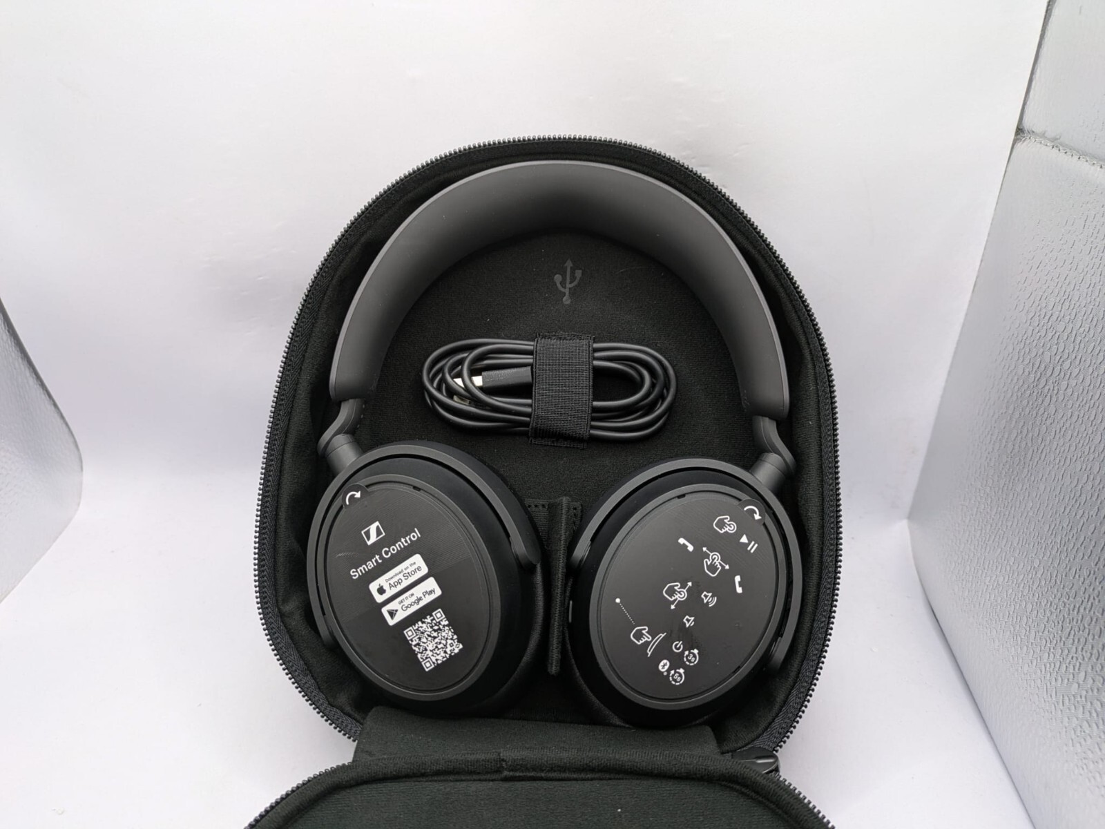 Sennheiser ACCENTUM Plus Wireless Over-Ear Bluetooth Kopfhörer Schwarz