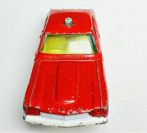 VINTAGE 1973 Diecast Red CORGI JUNIORS WHIZZWHEELS FORD CAPRI Fire Chief - Picture 3 of 7