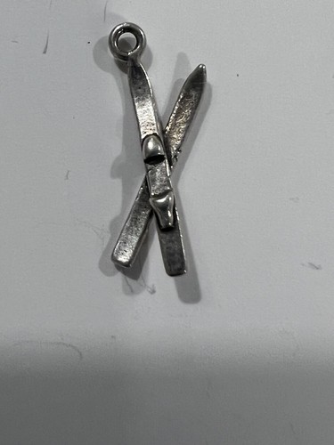 Sterling Silber .925 Gekreuzte Schnee Ski Charm 17mm x 5mm Armband NEU - Bild 2 von 3