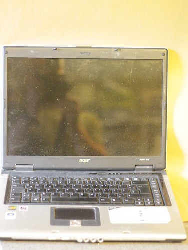 ACER Aspire 5100 BL51 Laptop AMD Turion 64 X1300 FÜR TEILE ODER REPARATUR - Bild 1 von 9