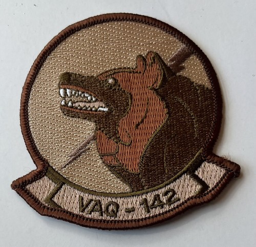 3 1/2” VAQ-142 GRAY WOLVES DESERT COMMAND CHEST PATCH - 第 1/2 張圖片