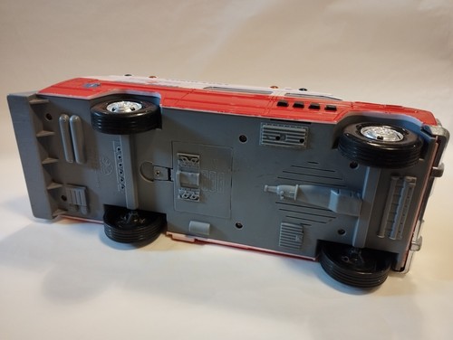 Ambulanza Croce Rossa Giocattolo, Marca Tonka Hasbro 2001 - Imagen 6 de 14