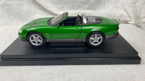 ERTL Joyride JAMES BOND 007 DIE ANOTHER DAY Green JAGUAR XKR ROADSTER w/ QCard - Picture 1 of 22