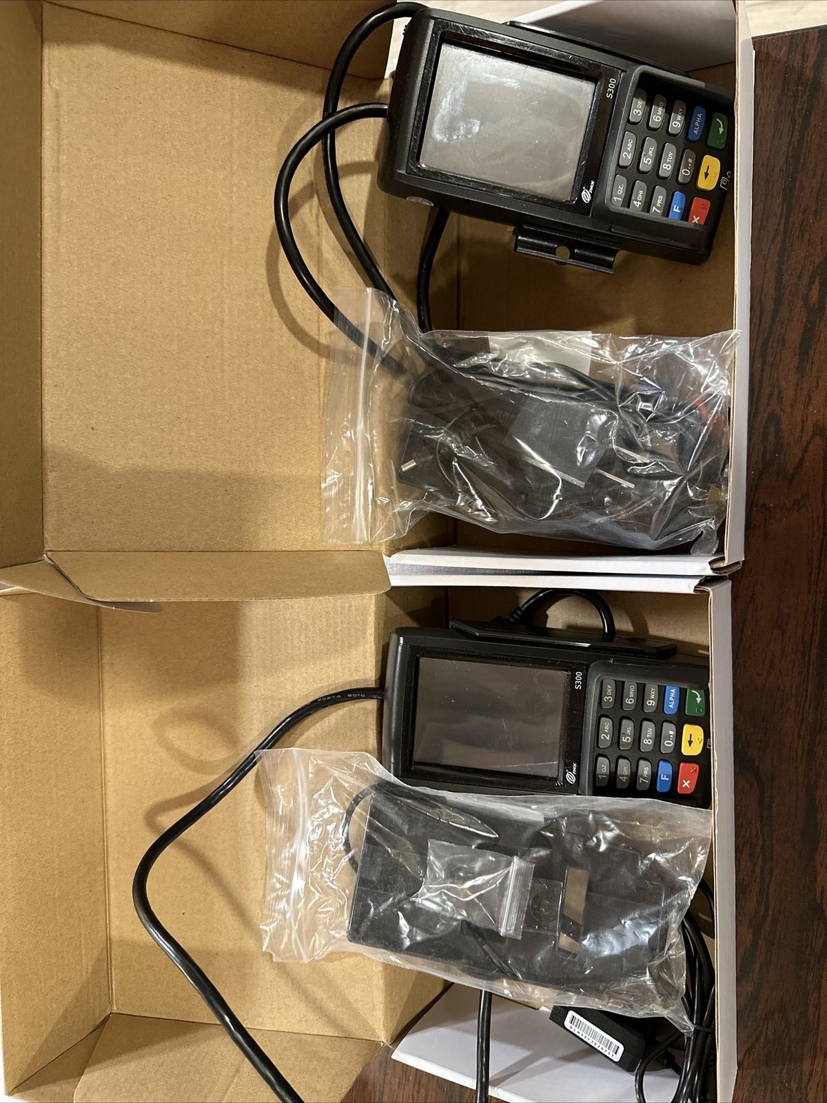PAX S300 Integrated PIN Pad Credit Card Terminal W. Bonus Tailwind