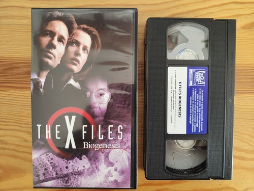 THE X FILES - Lotto 18 VHS + Contenitore da Collezione - Ottime Condizioni! - Foto 17 di 22
