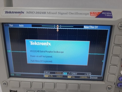 Osciloscopio de señal mixta Tektronix MSO2024B 200 MHz 4 canales 1GS/s - Imagen 2 de 4
