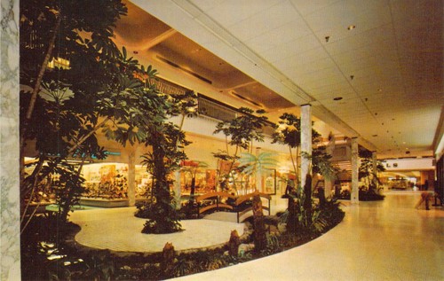 1972 PA Monroeville Mall malerische Fußgängerbrücke Innenansicht Postkarte N65