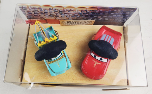 RARO Disney Pixar Cars Disney Store Cars El Materdor e Lightning confezione da 2 - Foto 5 di 12