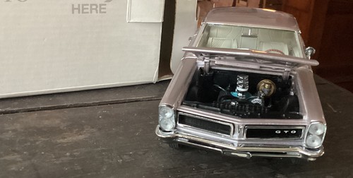 1965 Pontiac GTO Danbury Mint Replica 1:24 Scale - Picture 5 of 6