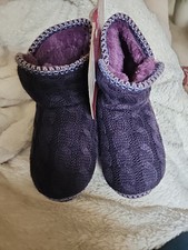 Women's Slippers Knit Bootie Back Size 5/6 Purple Muk Luks