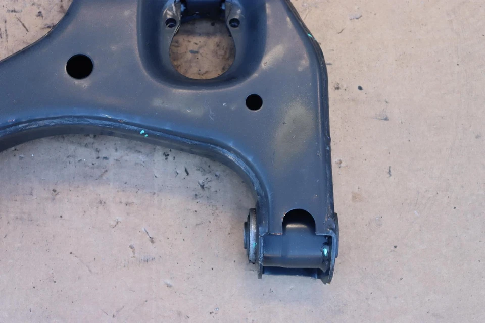 2000-2006 CHEVY SILVERADO 1500 FRONT LEFT DRIVER SIDE LOWER CONTROL ARM OEM - Image 4 of 4
