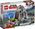 LEGO Star Wars: Ahch-To Island Training (75200)! COMPLETE! DISPLAYED ONLY!