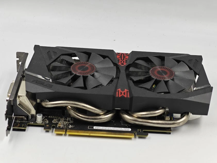 ASUS STRIX GTX960 2GB Graphics Card - Used, Fully Working - Image 2 of 4