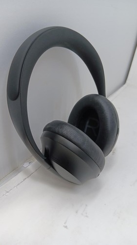 Auriculares Sobre la Oreja Bose NC700 Inalámbricos Bluetooth con Cancelación de Ruido Negros con Estuche