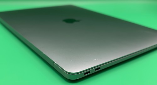 MacBook Air 13” (2020) – i5 1.1 GHz – 8 Go – 512 Go – Gris Sideral - Picture 12 of 18