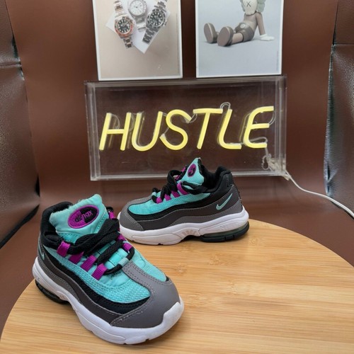 Nike Air Max 95 TD 'Gunsmoke Aurora Green' Niño Pequeño Talla 8C - Imagen 5 de 10