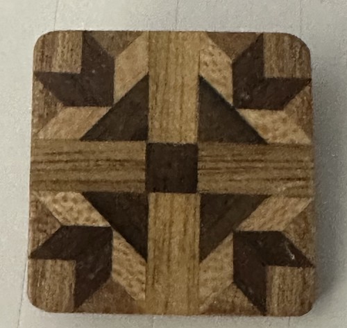 Broche prendedor vintage geométrico de madera diseño cuadrado 1x1”