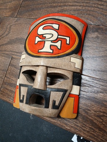 Máscara decorativa de pared rara tallada en madera nativa americana de los 49ers de San Francisco NFL 9 1/2" - Imagen 14 de 15