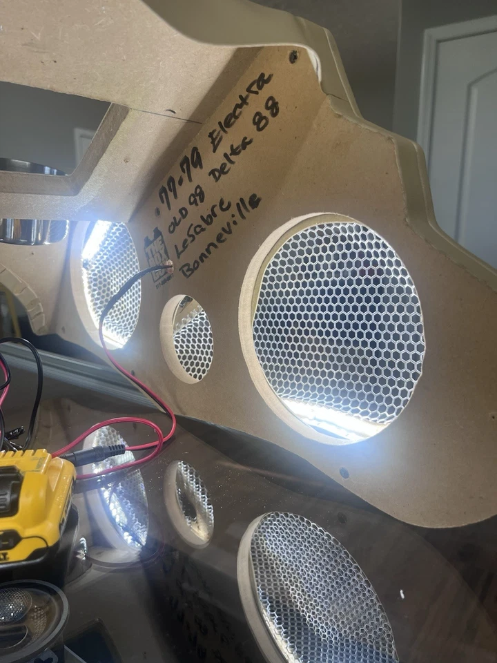 Center Console 1977 Through 1979 Buick Electra Oldsmobile 98 Delta 88 - Image 3 of 4