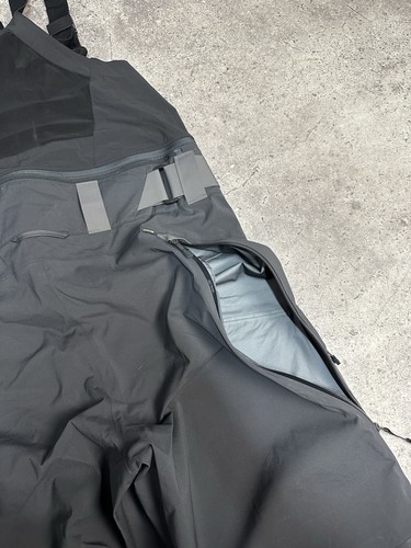 Haglofs Men’s Vassi 3L Gore-Tex Pro Ski Bib Pants Gray/Black Size XL - Picture 12 of 12