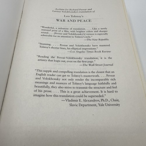 War and Peace (Vintage Classics) - Leo Tolstoy Pevear & Volokhonsky Translation - Picture 6 of 8