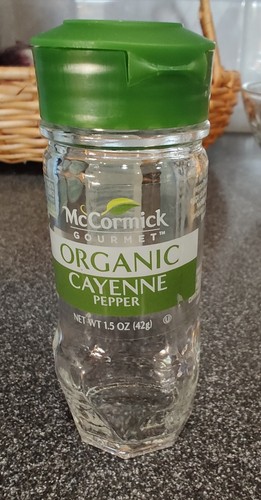 McCormick Gourmet Bio Cayennepfeffer LEER Gewürzglas grüner Deckel - Bild 1 von 7