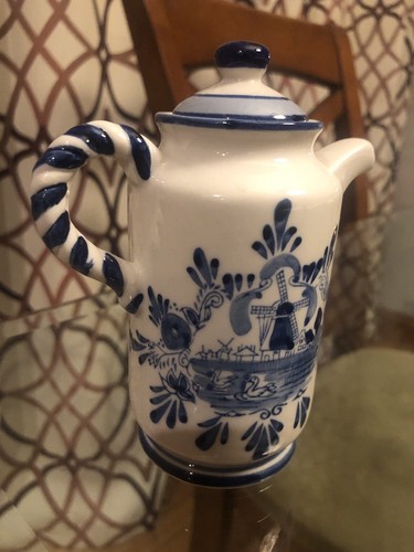 Vintage Blauw Delfts Blue White Hand Painted Miniature Pitcher, 4.5” - Picture 6 of 10