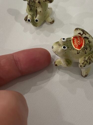 Juego de 2 ranas miniatura de porcelana de hueso JAPÓN - Imagen 3 de 9