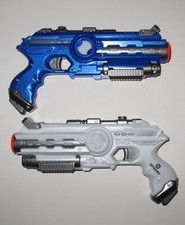 Laser Tag Type Gun Set of 2 Guns Light Noise Sound Vibrate - Tested, no vests